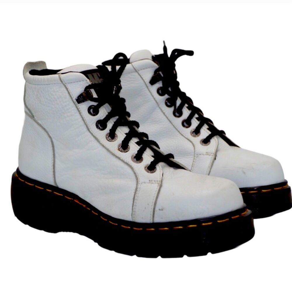 Vintage leather Dr. Martens size 9
